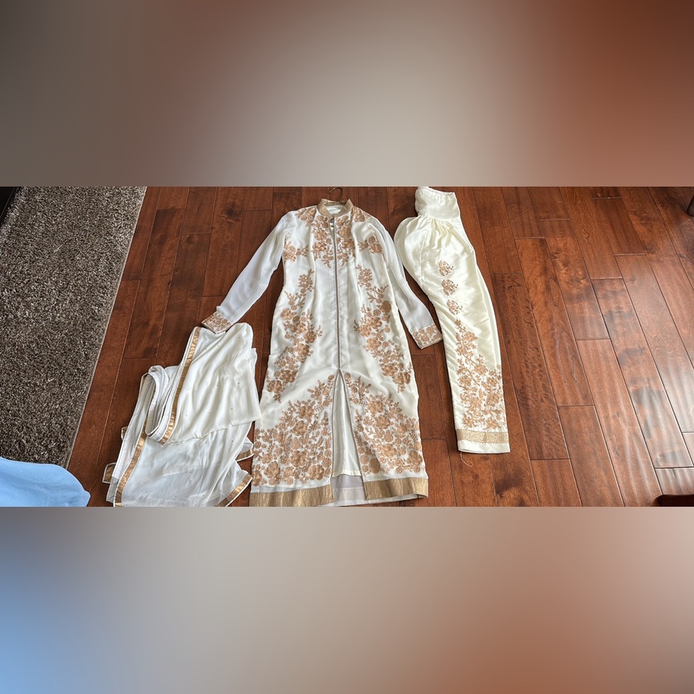 Indian suit